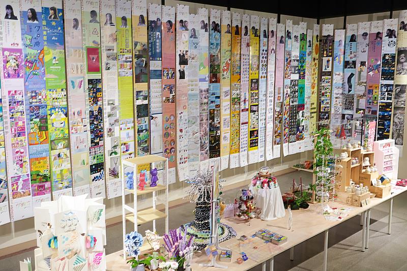 《作東⦿東作》新一代校內預展展覽現場。