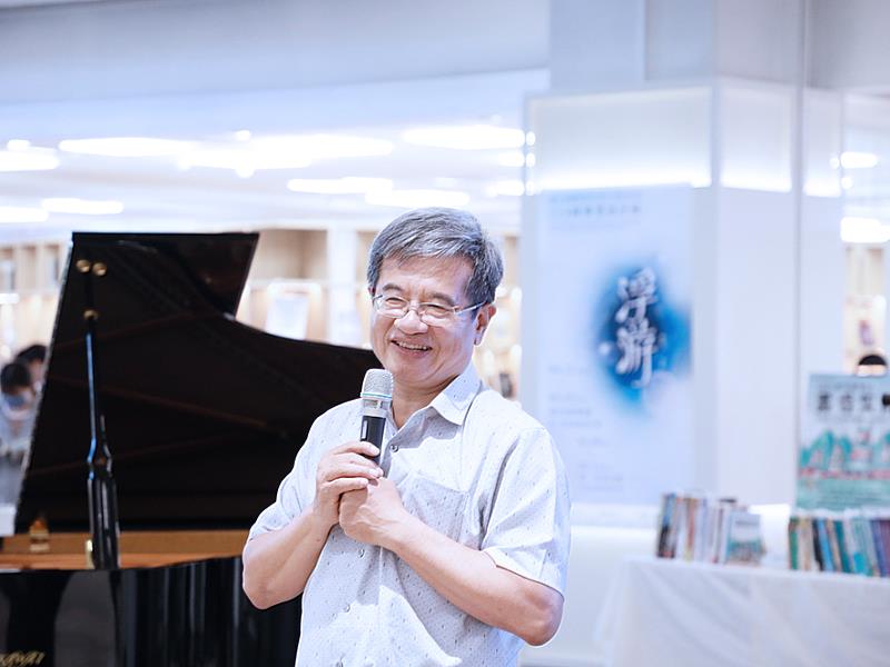 高科大校長楊慶煜開幕致詞表示，創新設計學院雖然成立不久，但在院長和系主任的帶領之下，工設系屢創佳績，每年在新一代設計展皆取得亮眼成績。高科大創設院下設工業設計系與文化創意產業系，5月份將陸續參加新一代設計展和放視大賞，為學院提高曝光量能。