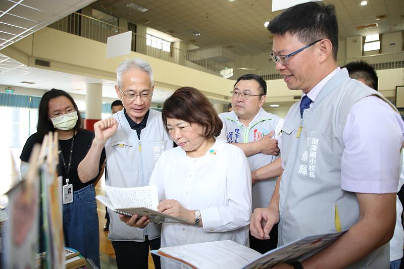 嘉市閱讀表揚暨說書人頒獎 黃敏惠市長:透過閱讀培養影響未來的孩子
