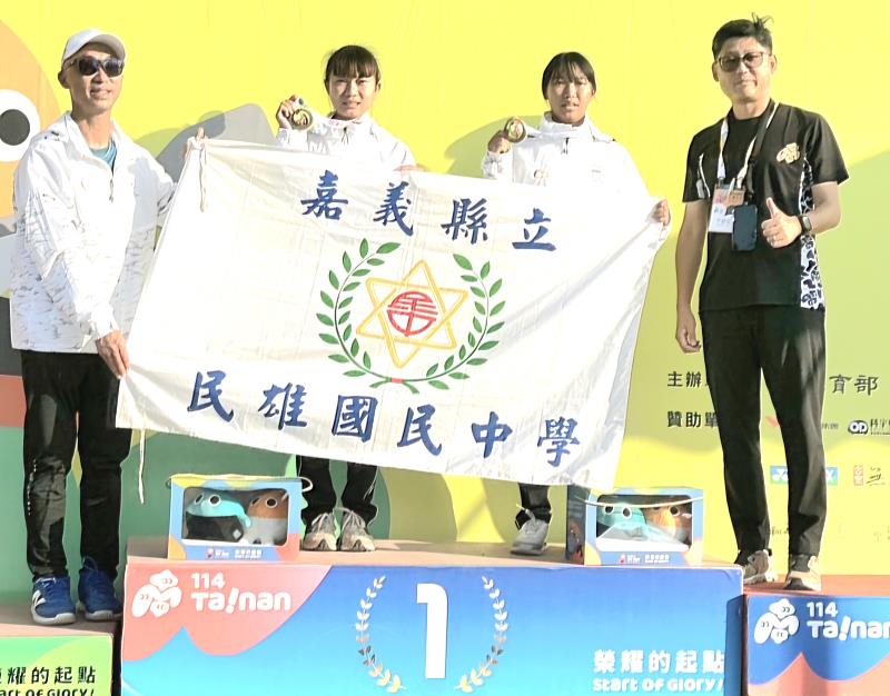 民雄國中輕艇隊全中運獲2金1銀佳績