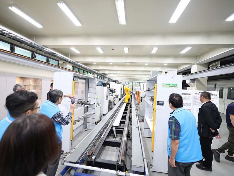 竹市府攜手香山工業區廠商參訪北台智慧製造企業。