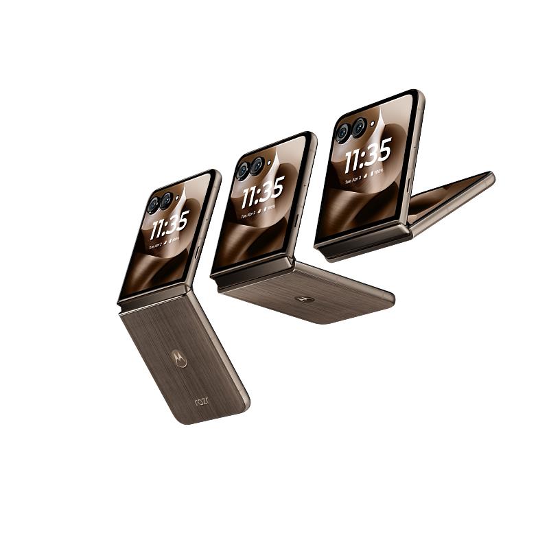 台灣大哥大4月26日開放預購motorola razr 60系列摺疊新機，並於5月6日正式開賣，其中高階機款razr 60 ULTRA由台灣大電信獨家販售，搭配月租1,399元5G專案，即可以專案價9,990元帶走。