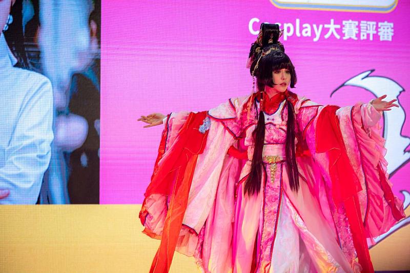 漫人祭Cosplay大賽邀請知名Coser組成專業評審團,包括Fresa殺氣、玄子Genko與千尋,圖為評審「殺氣」去年參與新竹國際動漫節。
