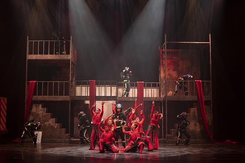 楊大正最初因是「滅火器」主唱而受邀出演，演技與歌聲皆十分貼合角色。圖／故事工廠提供