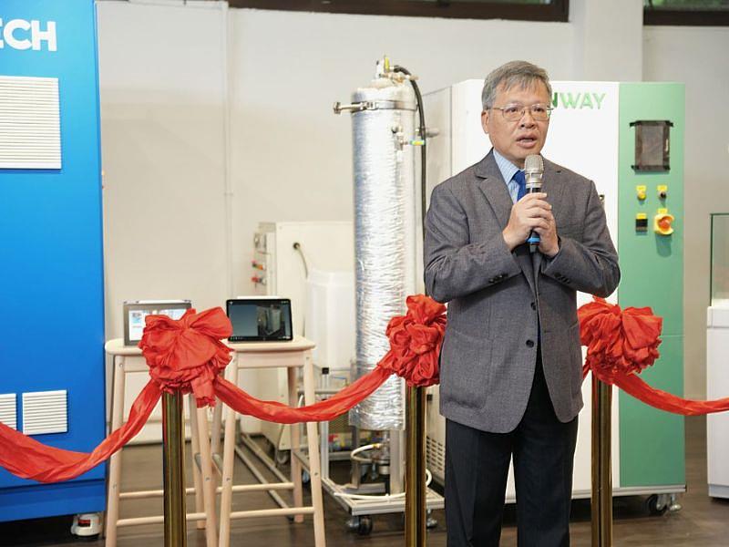 蕭述三校長表示，透過中央大學與產業夥伴的緊密合作，希望能加速台灣氫能技術的發展。
