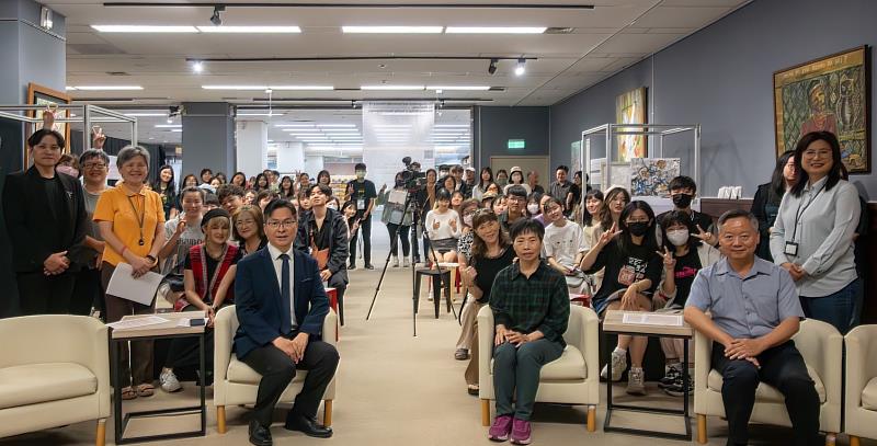 2025暨大藝文季結合了師生、各社團、在地社群、藝術家與文化實踐者，共同見證本年度藝文活動的啟動。