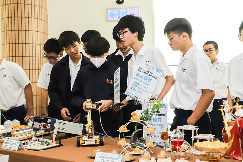 嘉義縣113學年度國中技藝競賽頒獎典禮暨成果發表熱鬧登場-5