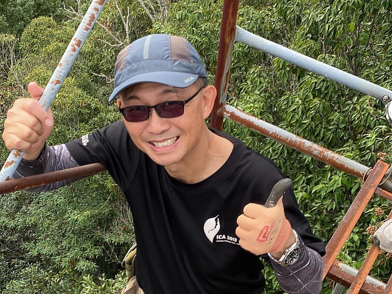 東海生命科學系卓逸民終身特聘教授，憑其於蜘蛛生態與仿生學領域的長年耕耘與卓越貢獻，獲選為2024年全球「生態與演化」領域頂尖科學家。