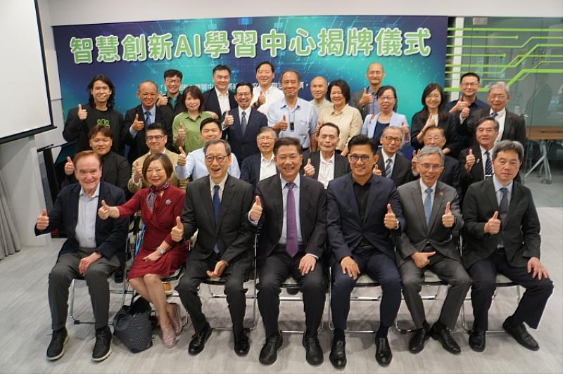 圖一、東吳大學建立「智慧創新AI學習中心」，發展AI虛擬人及VR元宇宙的特色教學。