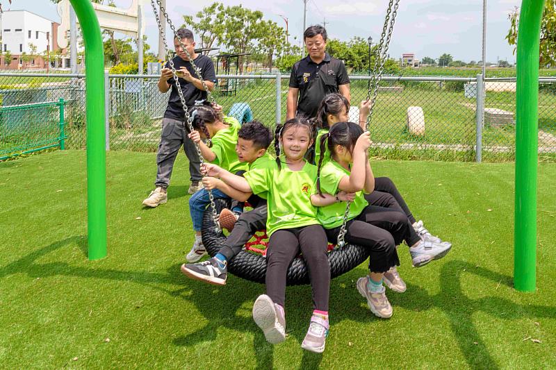 嘉義縣新港鄉嘉民行政園區兒童遊戲場啟用