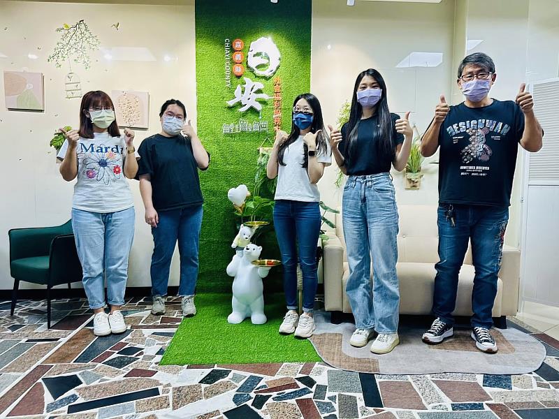 嘉義縣社會局「用丹寧發聲，跳出拒絕的力量！」