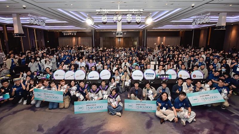 「2025雲湧智生:台灣生成式AI應用黑客松競賽」圓滿落幕,來自全台的100組團隊齊聚一堂,為台灣AI生態系注入嶄新能量。DIGITIMES攝