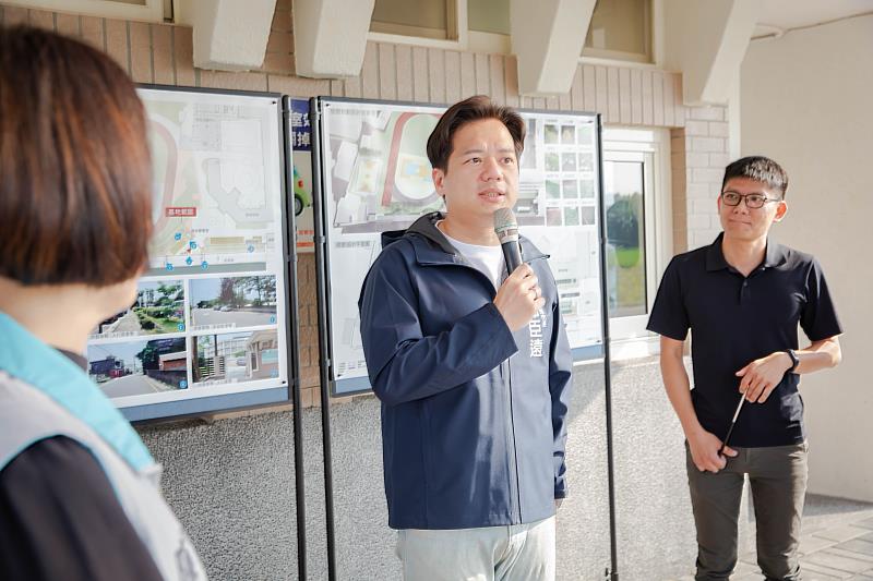 代理市長邱臣遠致詞，未來市府將持續打造安全舒適的通學環境。