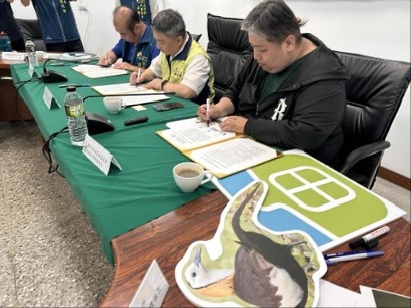 攜手營造三民水雉棲地 林業保育署、玉里鎮公所及牛犁協會簽署合作備忘錄
