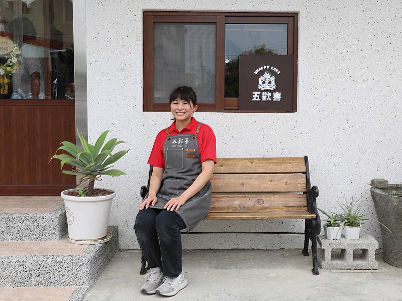 返鄉青年洪苡宸創業「五歡喜」，翁章梁親勉為夢想加油