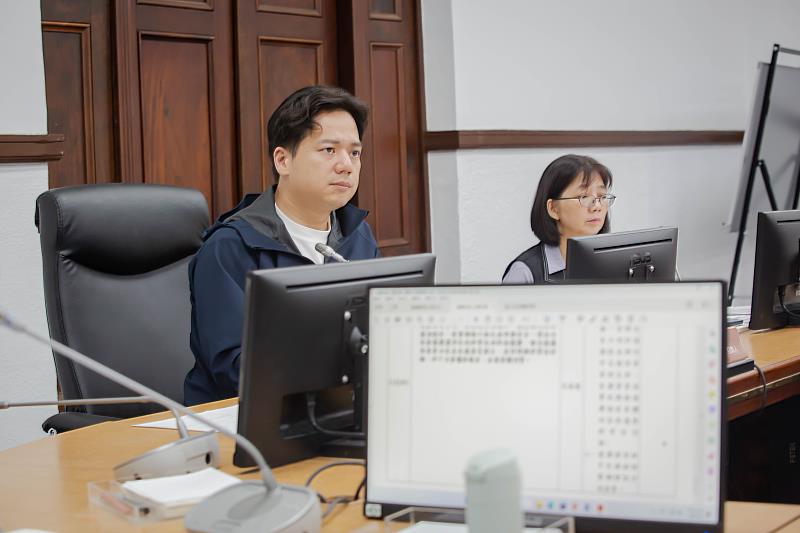 邱臣遠代理市長召開第25次交通改善小組會議，聚焦光復路一段路口行人環境改善計畫。