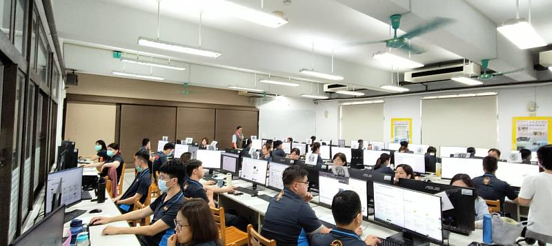 苗栗縣消防局攜手育達科大開辦防火與AI應用班上課情形