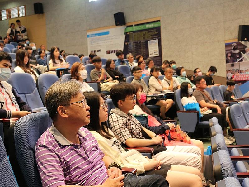 電機資訊學院舉辦招生說明會