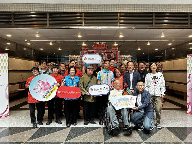 擁有超過百年歷史的「小西園掌中劇團」，即日起至115年3月1日，在新莊文藝中心2F布袋戲文物館舉辦特展。