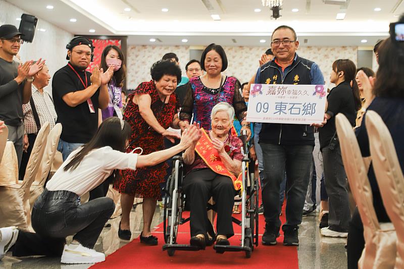 嘉義縣政府表揚22位模範母親-1