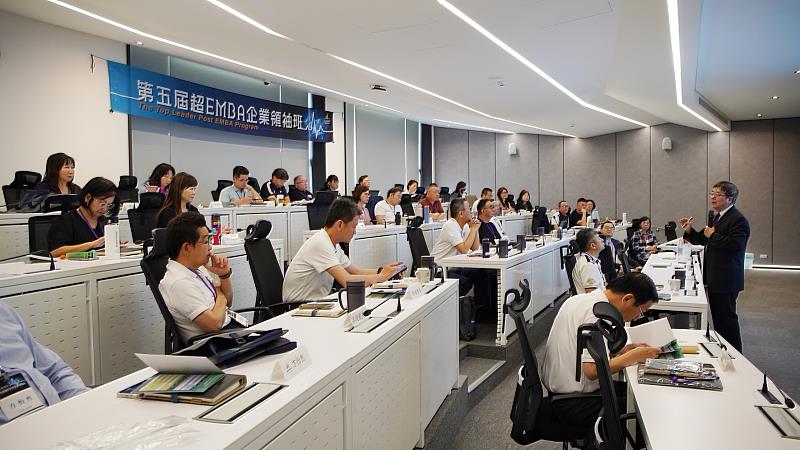 興大超EMBA企業領袖班 第五屆盛大開課 菁英薈萃再創高峰