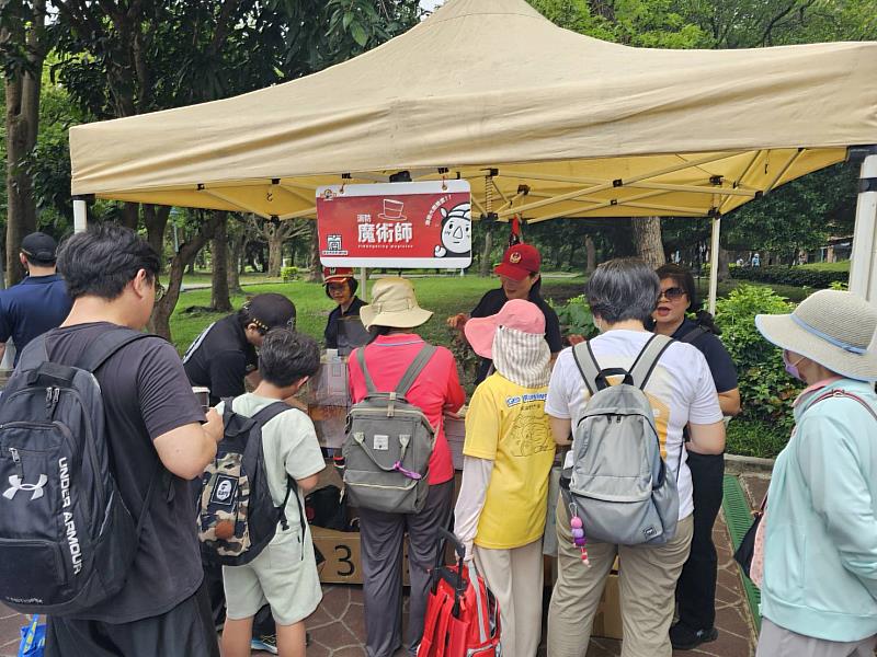 新北市政府消防局第七救災救護大隊3日在823紀念公園辦理消防大型防火宣導活動