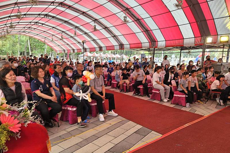活動現場有超過700位鄉親熱情參與