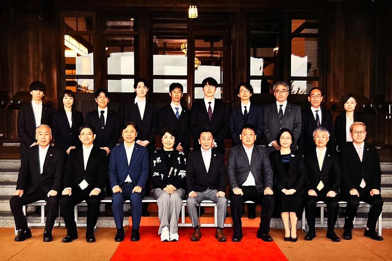 中國文化大學王子奇校長出席日本姐妹校天理大學創校100週年紀念典禮,展現兩校歷經一甲子深厚情誼與教育交流成果。