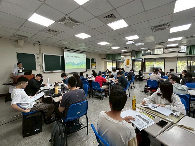 04專業講師分組授課討論
