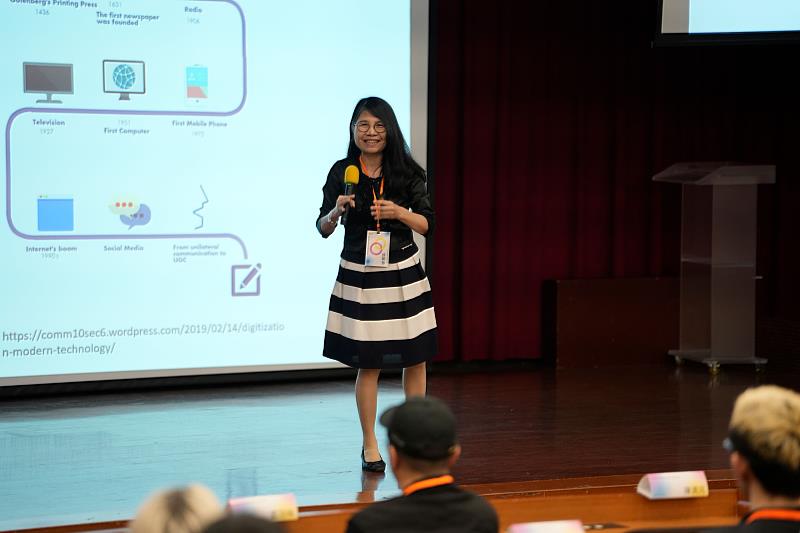 世新大學2025圖文傳播與跨界創新學術研討會邀請佛光大學主祕徐明珠專題演講。(世新大學提供)