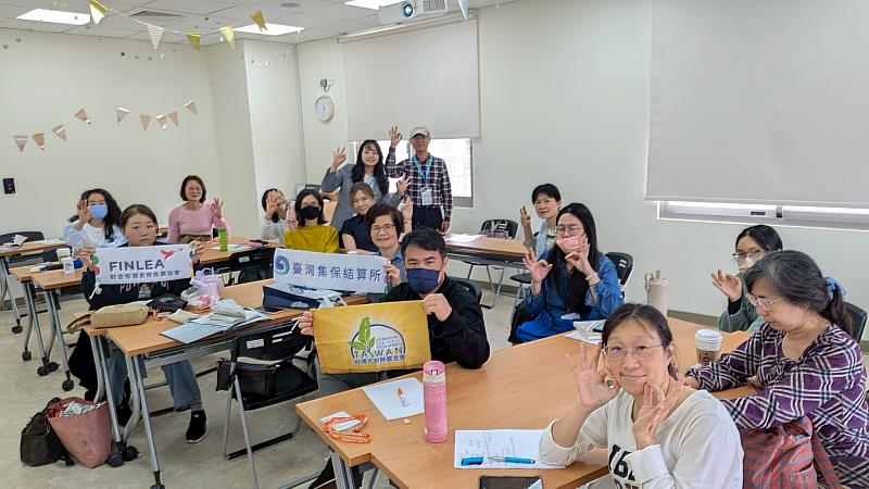 格萊珉學校與各單位合作共同鼓勵弱勢創業者。