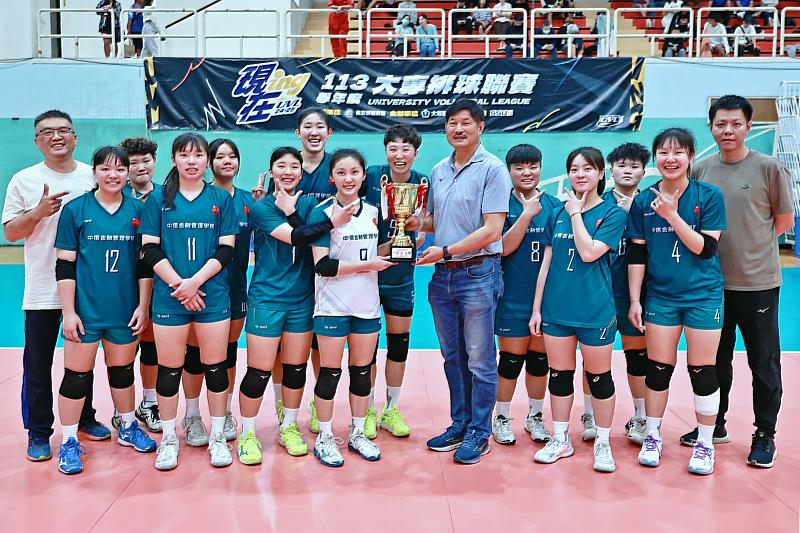 中金院女子排球隊榮獲113學年度大專排球聯賽公開一級全國第五名。（圖/玉智恆拍攝授權提供）