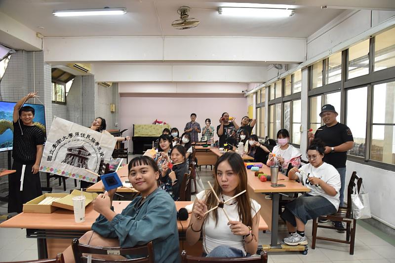南大原資中心希望透過此講座,對學生們的文化認同與創意實踐產生深遠影響,並激發他們探索與傳承原住民族文化