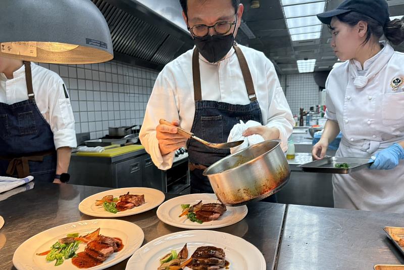 高餐大與台糖攜手共創新猷 研發新品擄獲消費者味蕾 | 中央社訊息平台