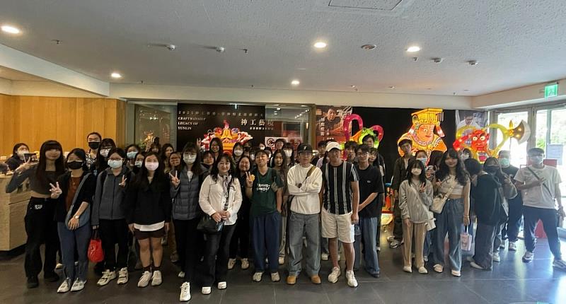 圖2_學員參觀_[2025神工傳藝--雲林縣北港藝鎮文化季]-神工藝境-北港藝閣文化特展