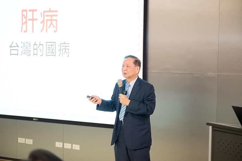「不怕肝病找上門，因為我們會先找到它！」許金川教授呼籲民眾把握檢查機會，及早預防才是守護健康的關鍵。