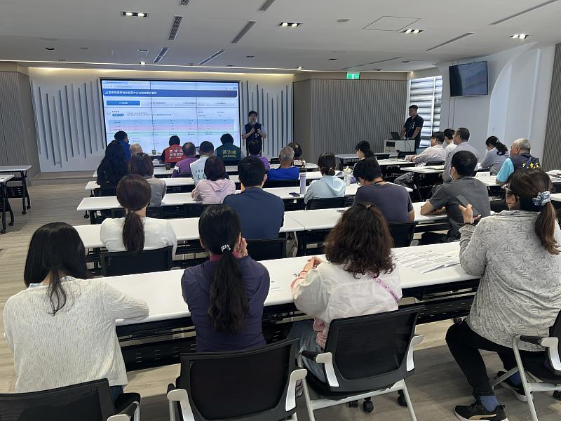 臺東縣環保局辦理焚化廠連續自動監測公開資訊網頁改版說明會 公開透明加強溝通