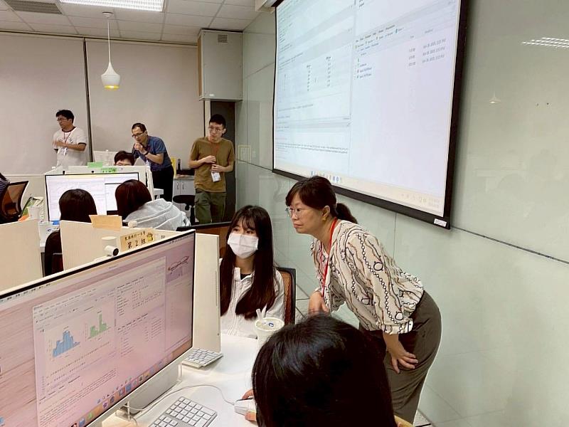 「東海統計一日營」實踐從「聽過統計」到「動手做統計」，讓學員對未來的大學學習與職涯方向有更清晰的想像。