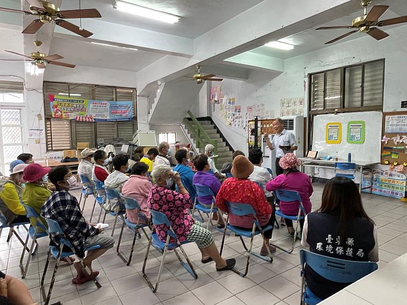 綠島餐旅業污水與油脂管理宣導 攜手業者與民眾共護海洋環境