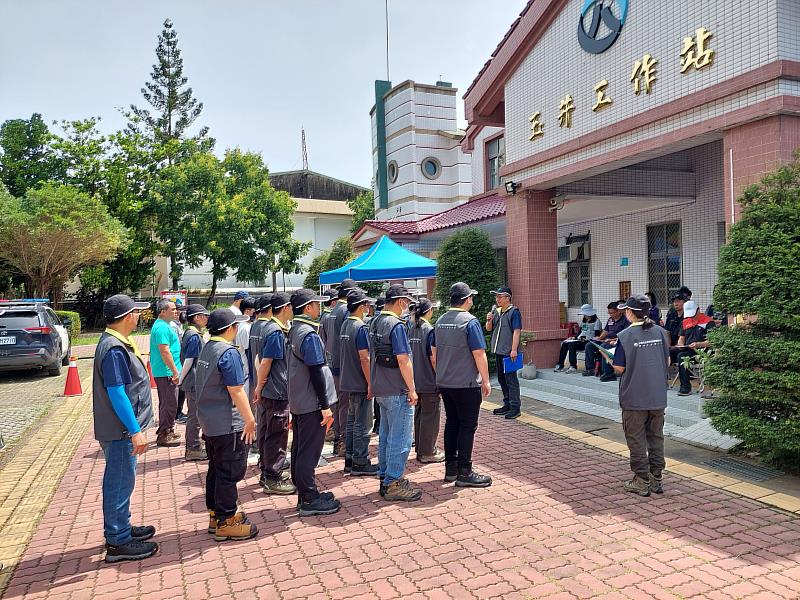 林業保育署嘉義分署9日邀集地方政府、保七總隊一同進行汛期漂流木清運查驗演練