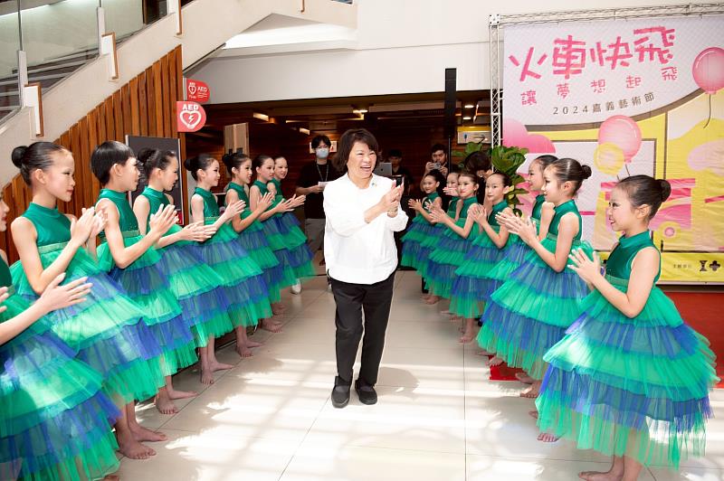 「2025嘉義藝術節」5月24、25華麗登場 黃敏惠市長揪大小朋友齊參加