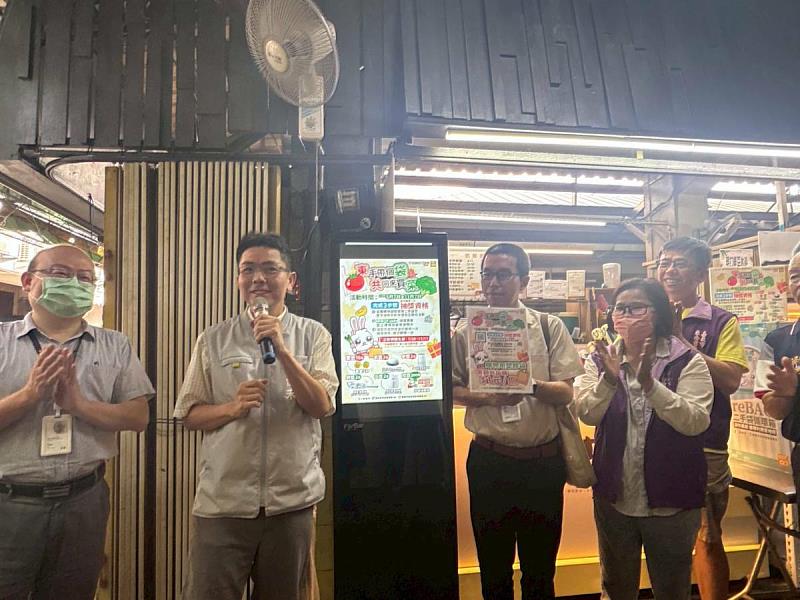 0_活動期間民眾於東市場及共和市場，自備購物袋或使用二手循環袋購物，按照步驟上傳照片，即可參加減塑抽黃金 (5)