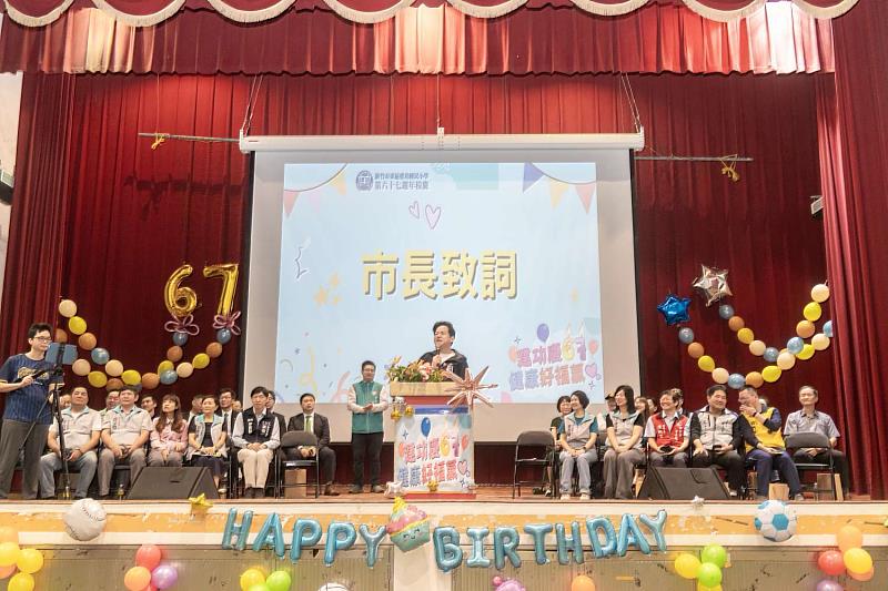 邱臣遠代理市長致詞