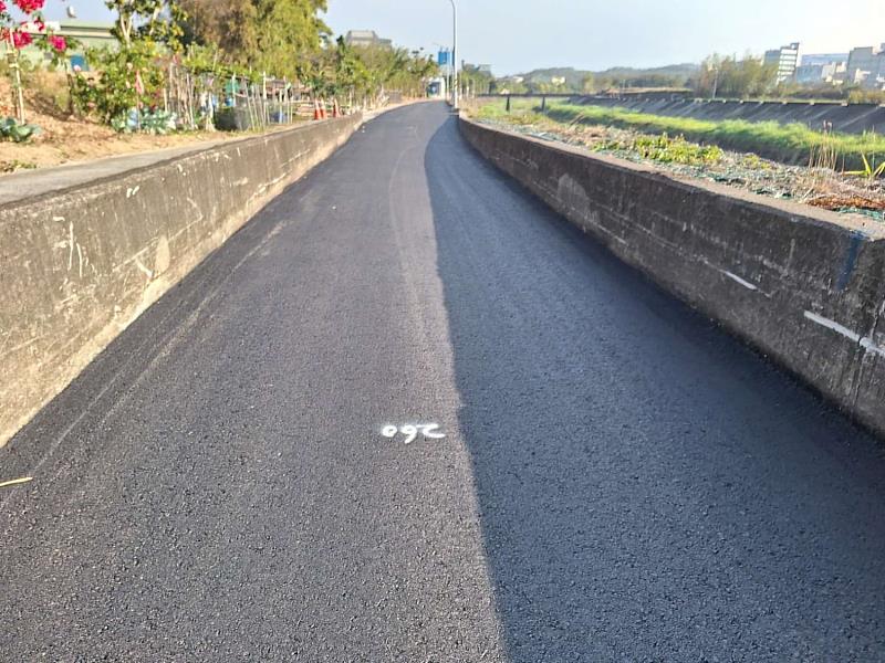 「內湖里中華路六段382巷排水溝加蓋（第二期）工程」完工照。