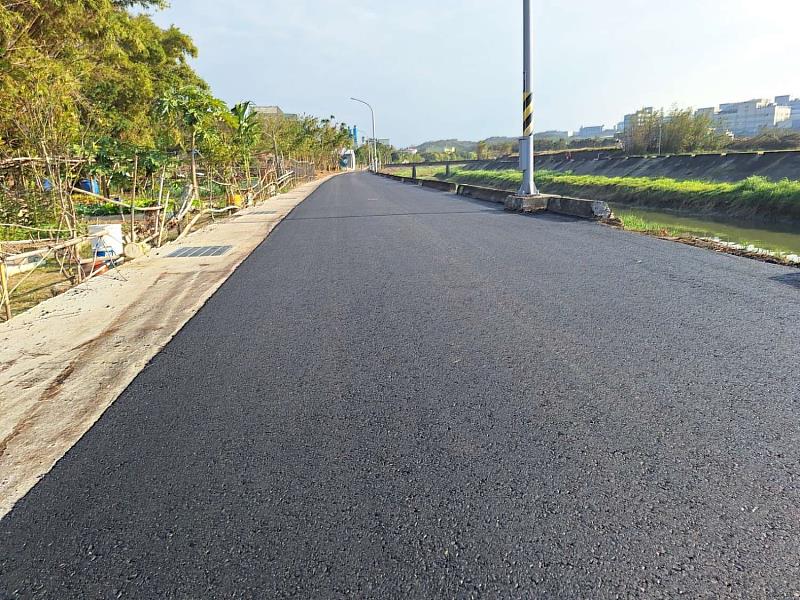 「內湖里中華路六段382巷排水溝加蓋（第二期）工程」完工照。