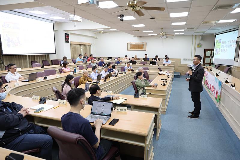 南華大學邀請國立臺灣師範大學體育與運動科學系主任張育愷特聘教授蒞校演講，