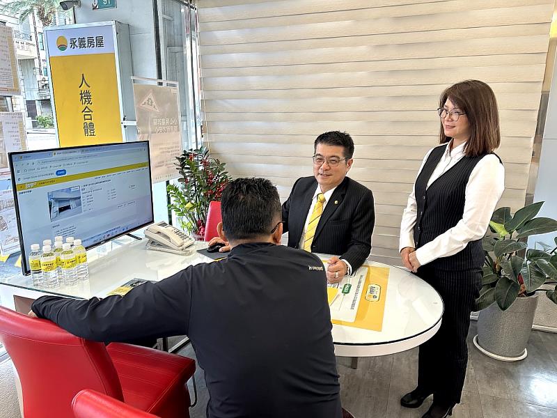 「讓買方住到好房子、賣方賣出符合市場的價格」是永義房屋台南鹽行中正加盟店不變的堅持。(永慶房產集團提供)