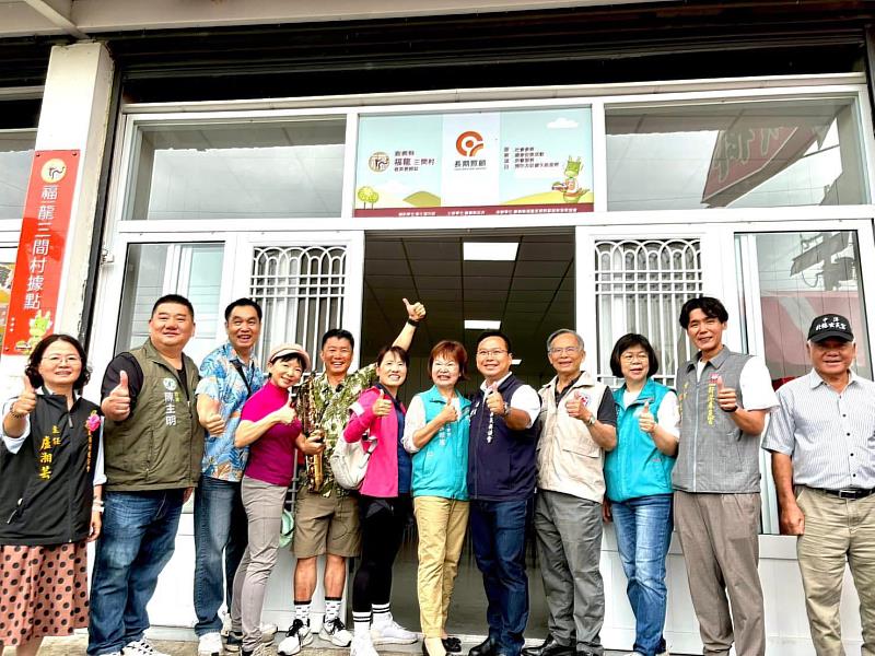 感恩母愛，感謝有您！新港三間村社照C揭牌暨母親節送暖