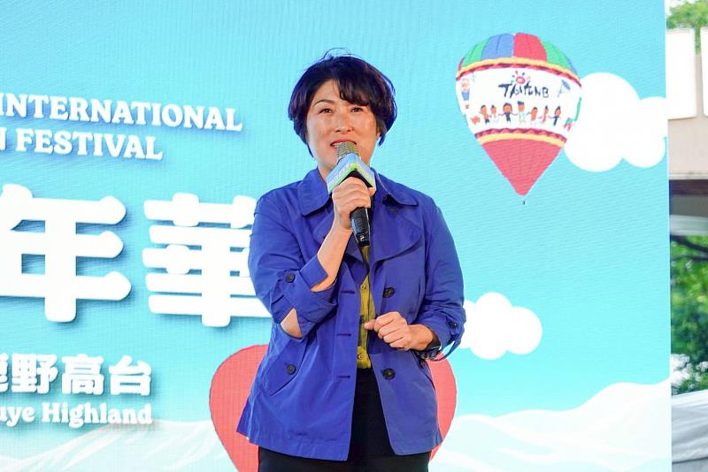熱氣球首度移師台北花博公園 饒慶鈴與告五人揭曉八場光雕音樂會卡司