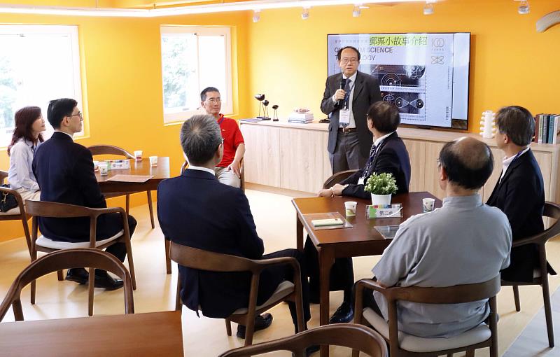 宜特書苑開放使用,由宜特科技董事長兼總經理余維斌捐款400萬元整修完成。(圖/淡江大學提供)